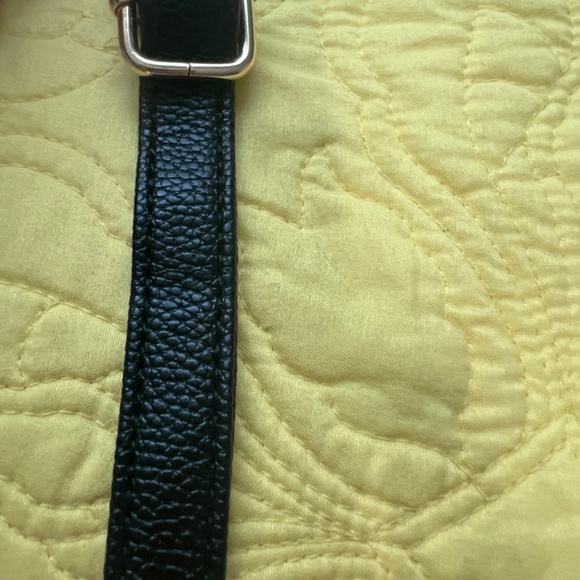 Authentic Prada wallet on adjustable crossbody strap - Picture 11 of 16